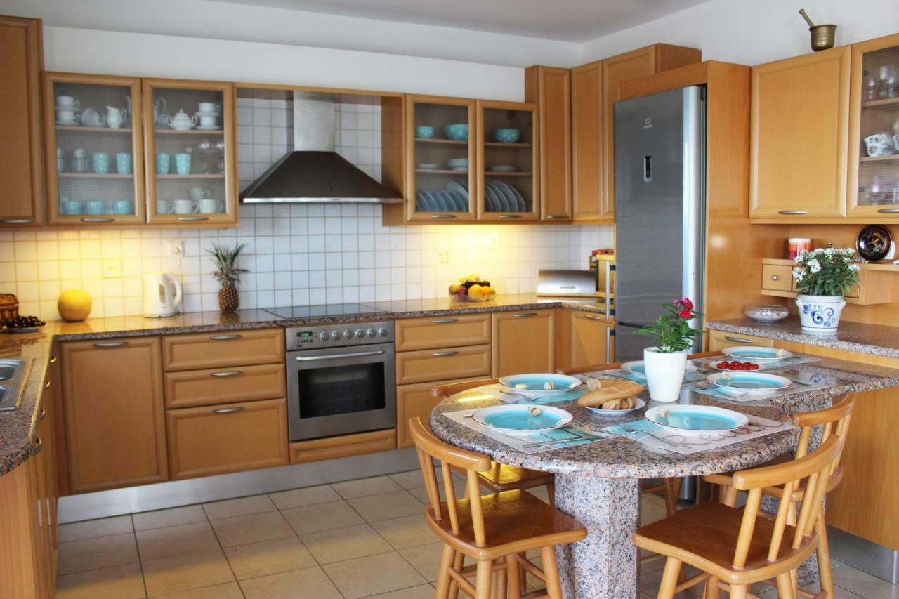 Amazing Beachfront Apartment In Hersonissos Εξωτερικό φωτογραφία